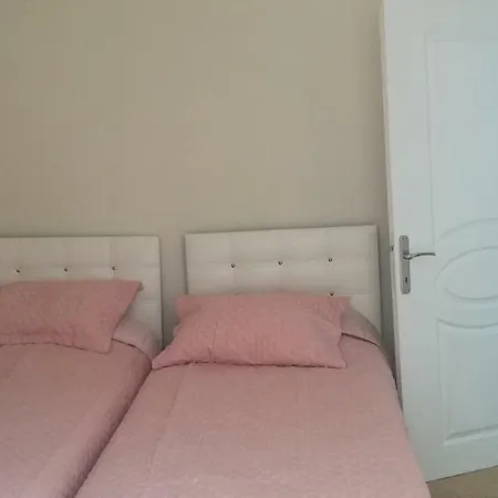 Bed & Breakfast Tirilye Kalamya Butik