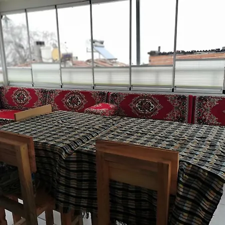 Oda ve Kahvaltı Tirilye Kalamya Butik Zeytinbagi